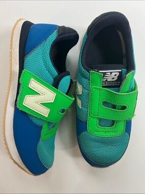 New Balance Kids Blue & Green Velcro Athletic Sneakers - SIZE 2